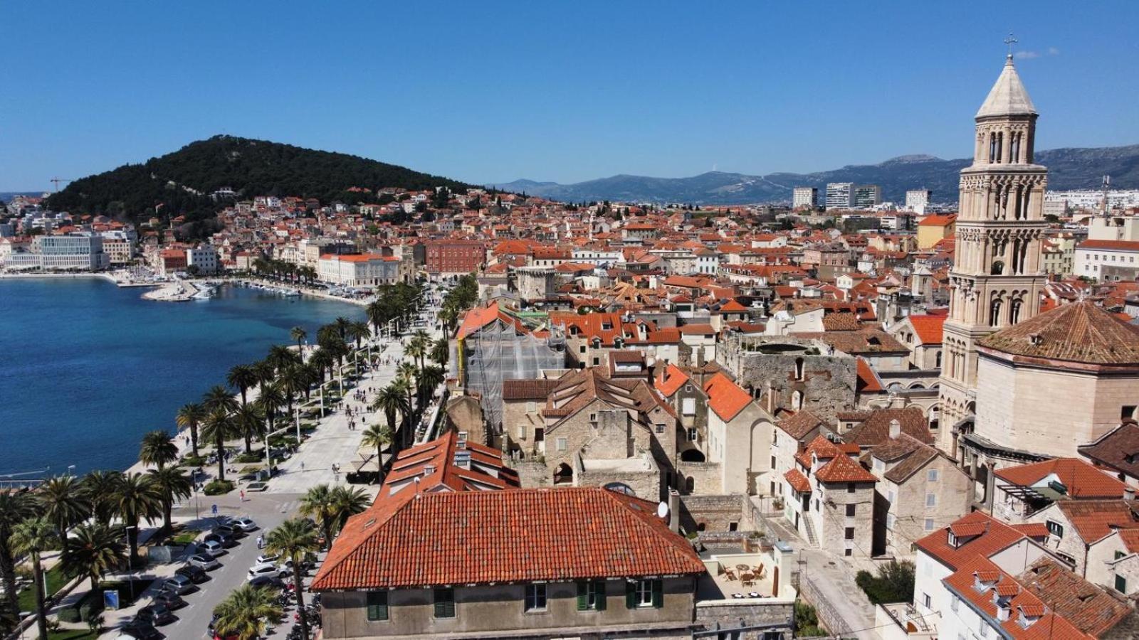Terazza Grande In Diocletian Tower Apartment
