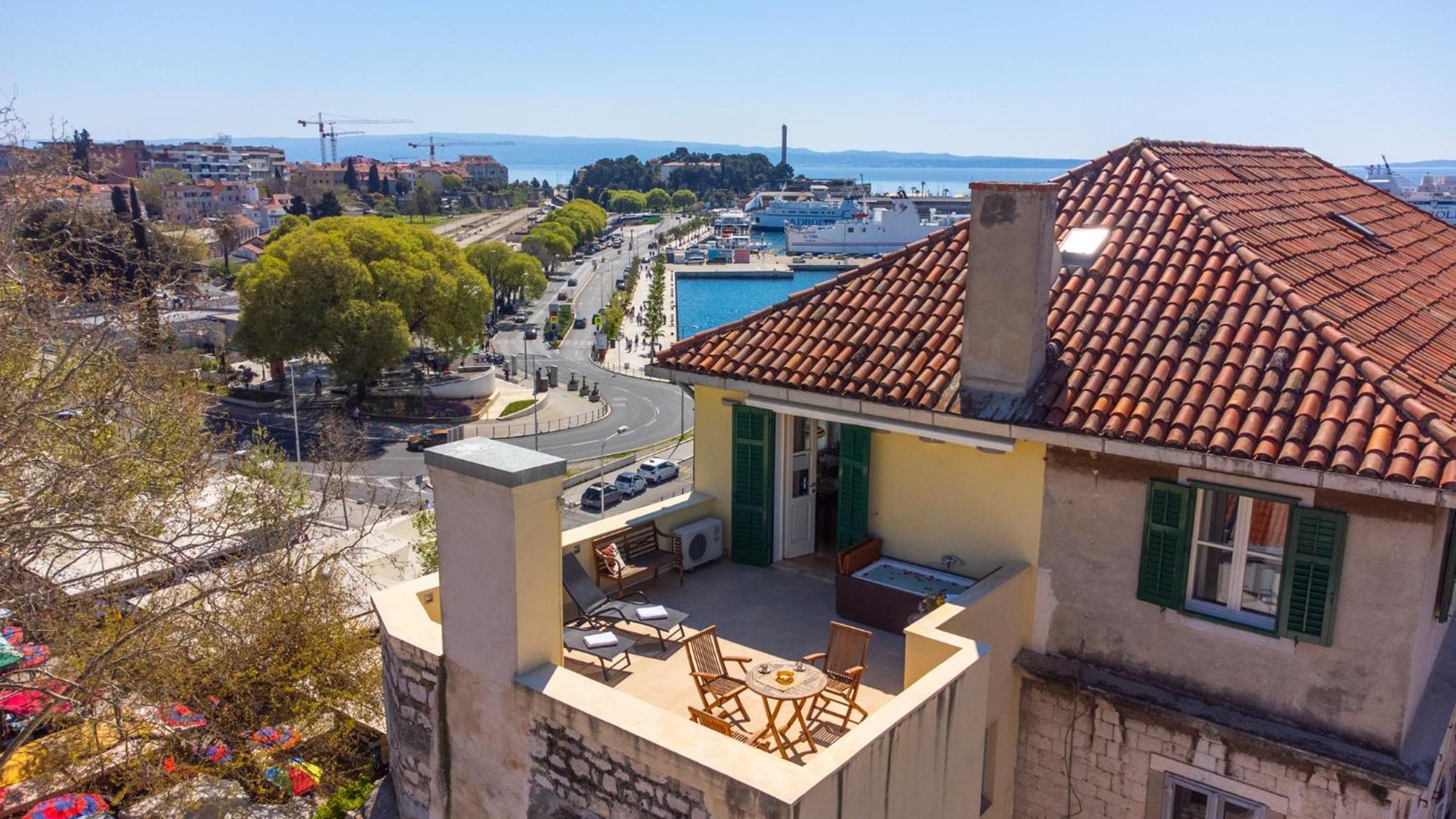Terazza Grande In Diocletian Tower Apartment