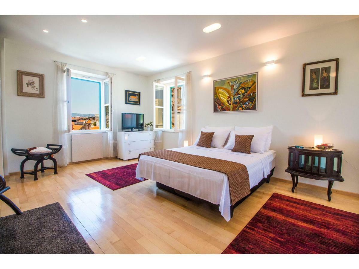 Terazza Grande In Diocletian Tower Apartment Split