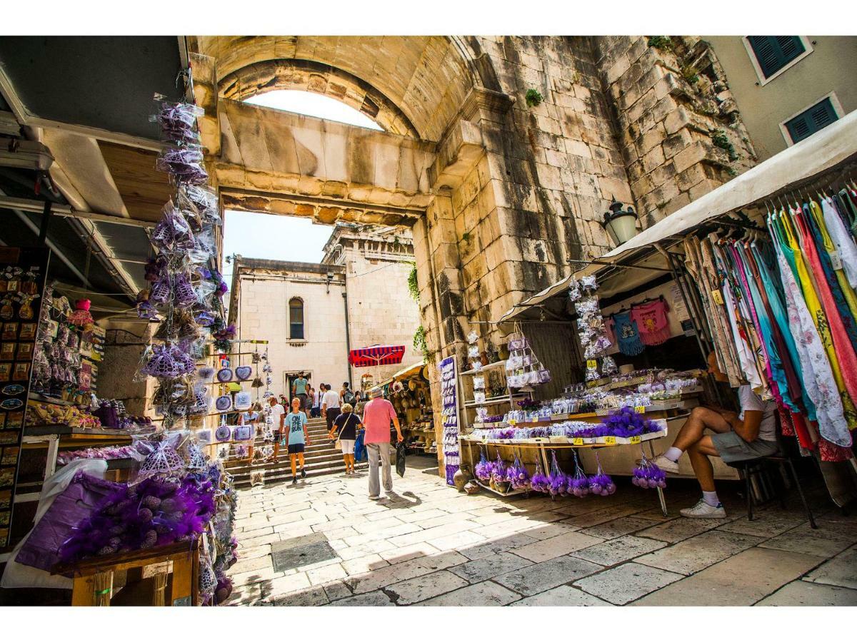 Terazza Grande In Diocletian Tower * Split